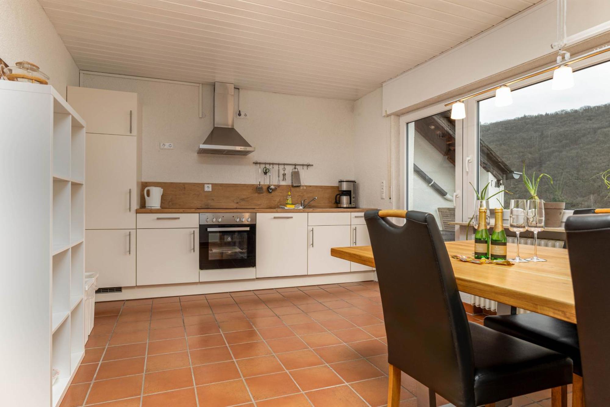 Riesling Appartement For 2 - 4 People - Billiards - Balcony With Mosel View - Parking - Wine Barrel Bar - Fully Equipped Kitchen - Netflix - Waiputv - 3 Km From Cochem Klotten Exteriér fotografie