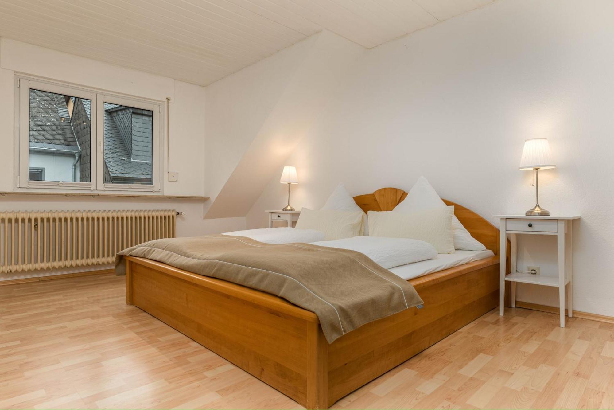 Riesling Appartement For 2 - 4 People - Billiards - Balcony With Mosel View - Parking - Wine Barrel Bar - Fully Equipped Kitchen - Netflix - Waiputv - 3 Km From Cochem Klotten Exteriér fotografie