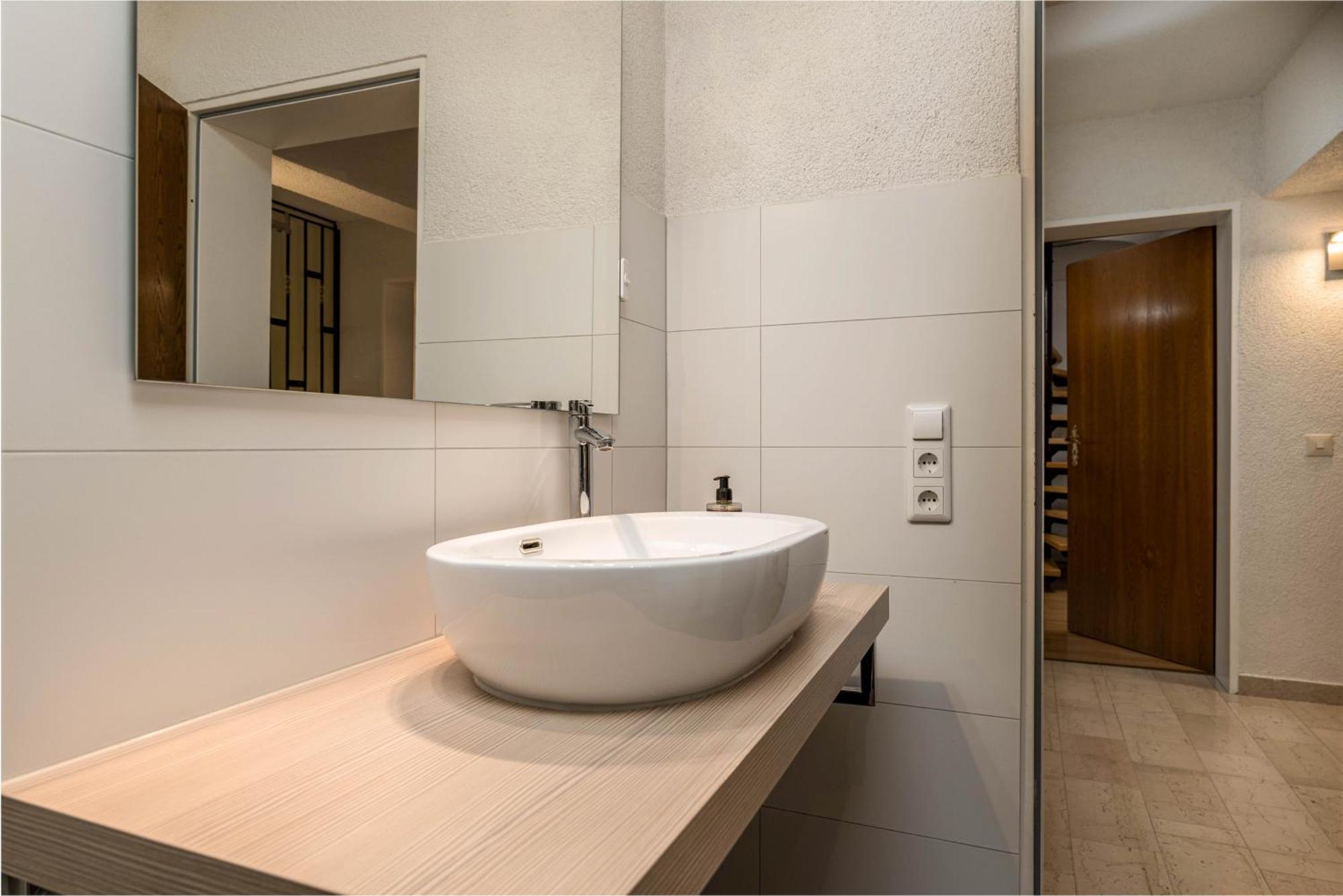 Riesling Appartement For 2 - 4 People - Billiards - Balcony With Mosel View - Parking - Wine Barrel Bar - Fully Equipped Kitchen - Netflix - Waiputv - 3 Km From Cochem Klotten Exteriér fotografie